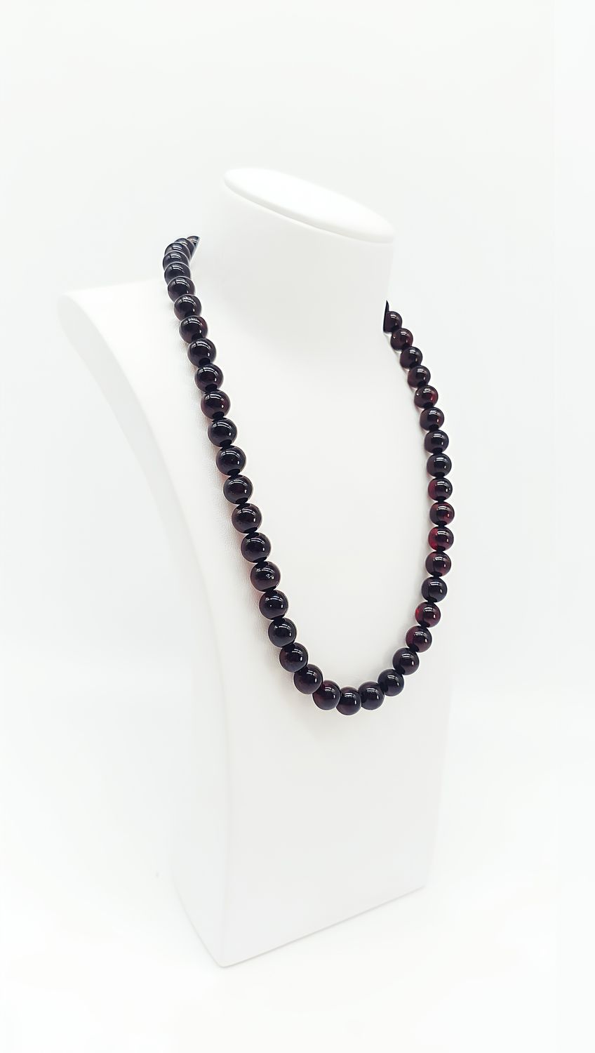 Zeitlose Eleganz in tiefem Schwarz