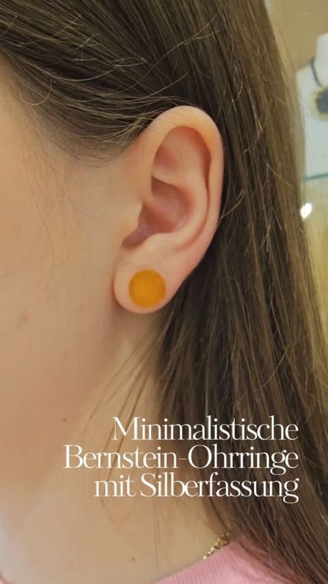 Minimalistische Bernstein-Ohrringe mit Silberfassung