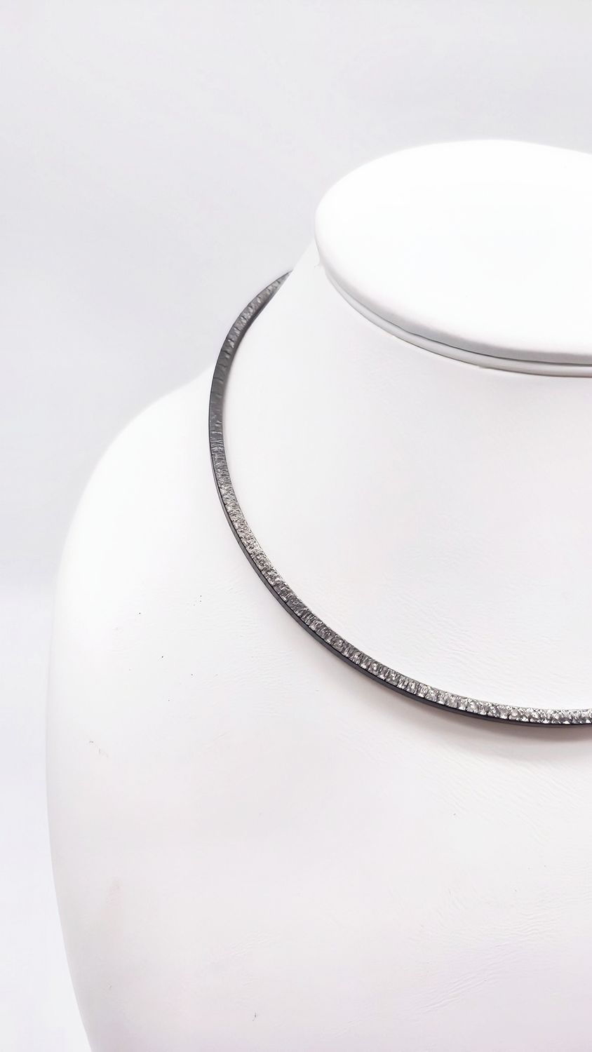 Quadratischer 925 Silber-Halsreif – Einzigartige Eleganz