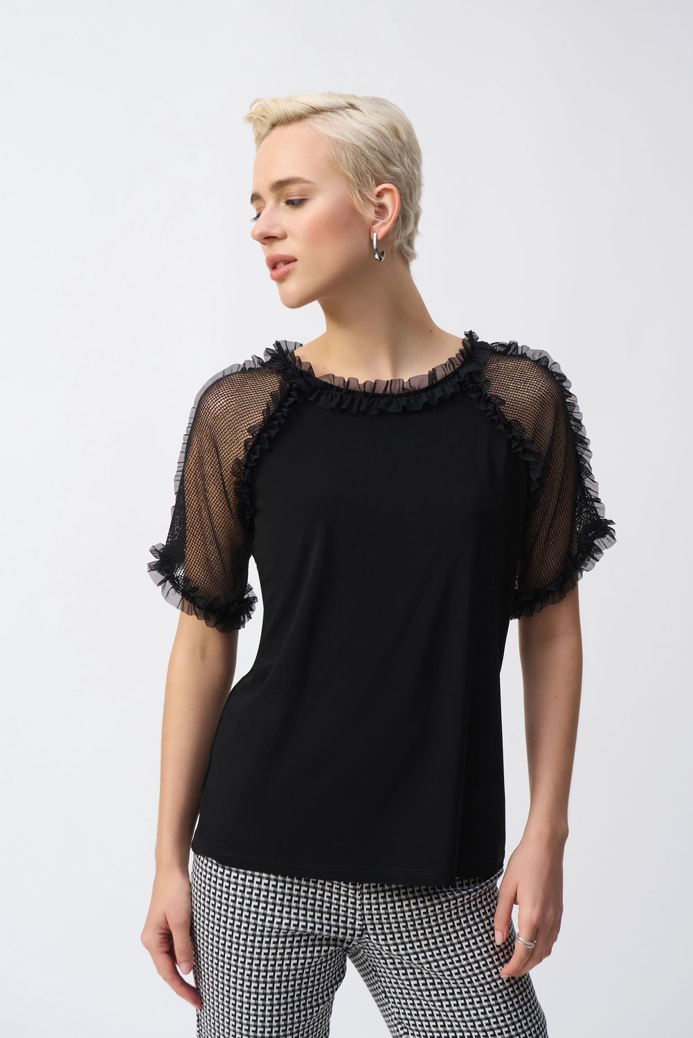 251054 Top, Size: 6, Colour: Black