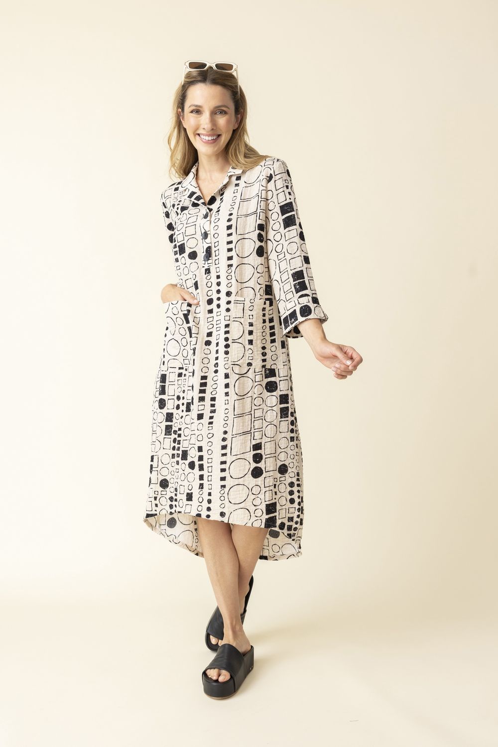 H34182 Dress, Size: Small