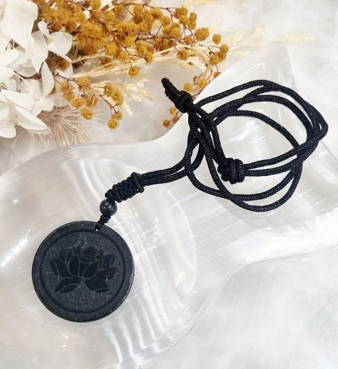 Shungite Necklace | Lotus