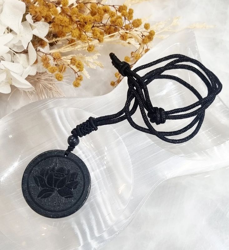 Shungite Necklace | Lotus