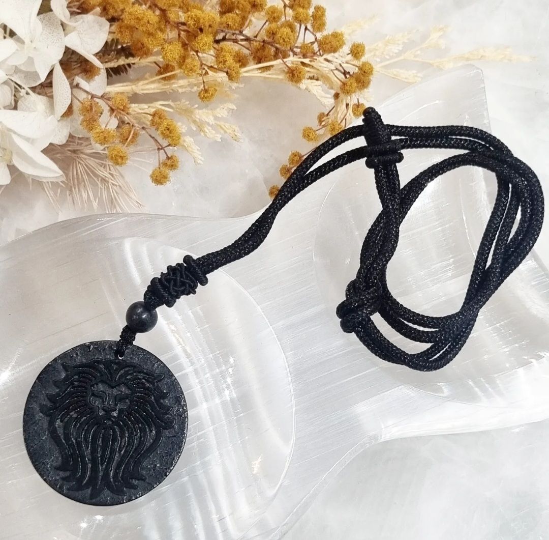 Shungite Necklace | Lion
