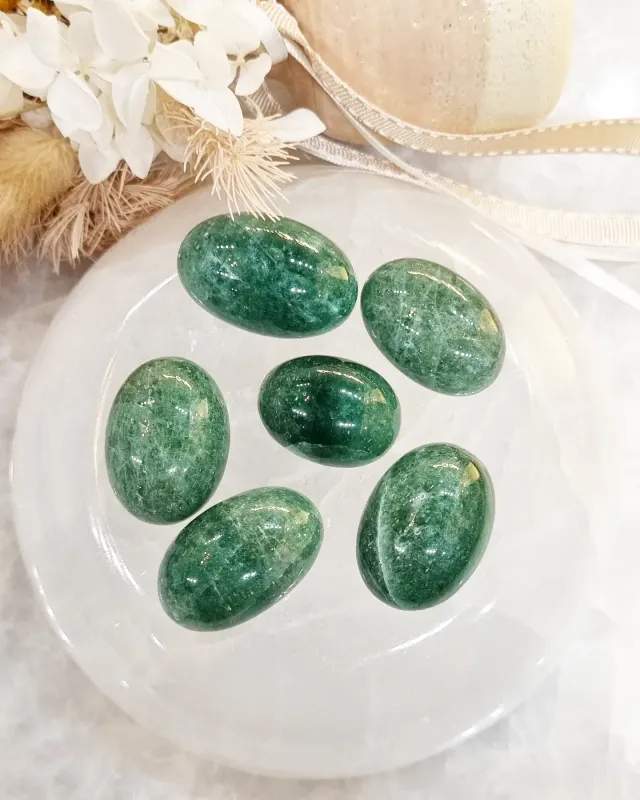 Green Strawberry Quartz Tumble