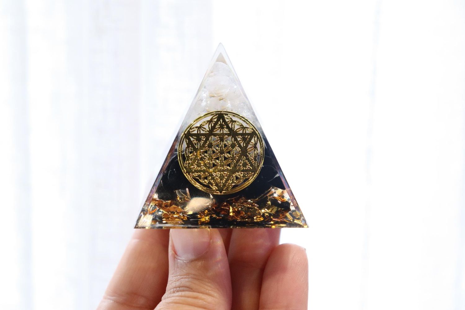 Orgonite Pyramid | Obsidian + Clear Quartz