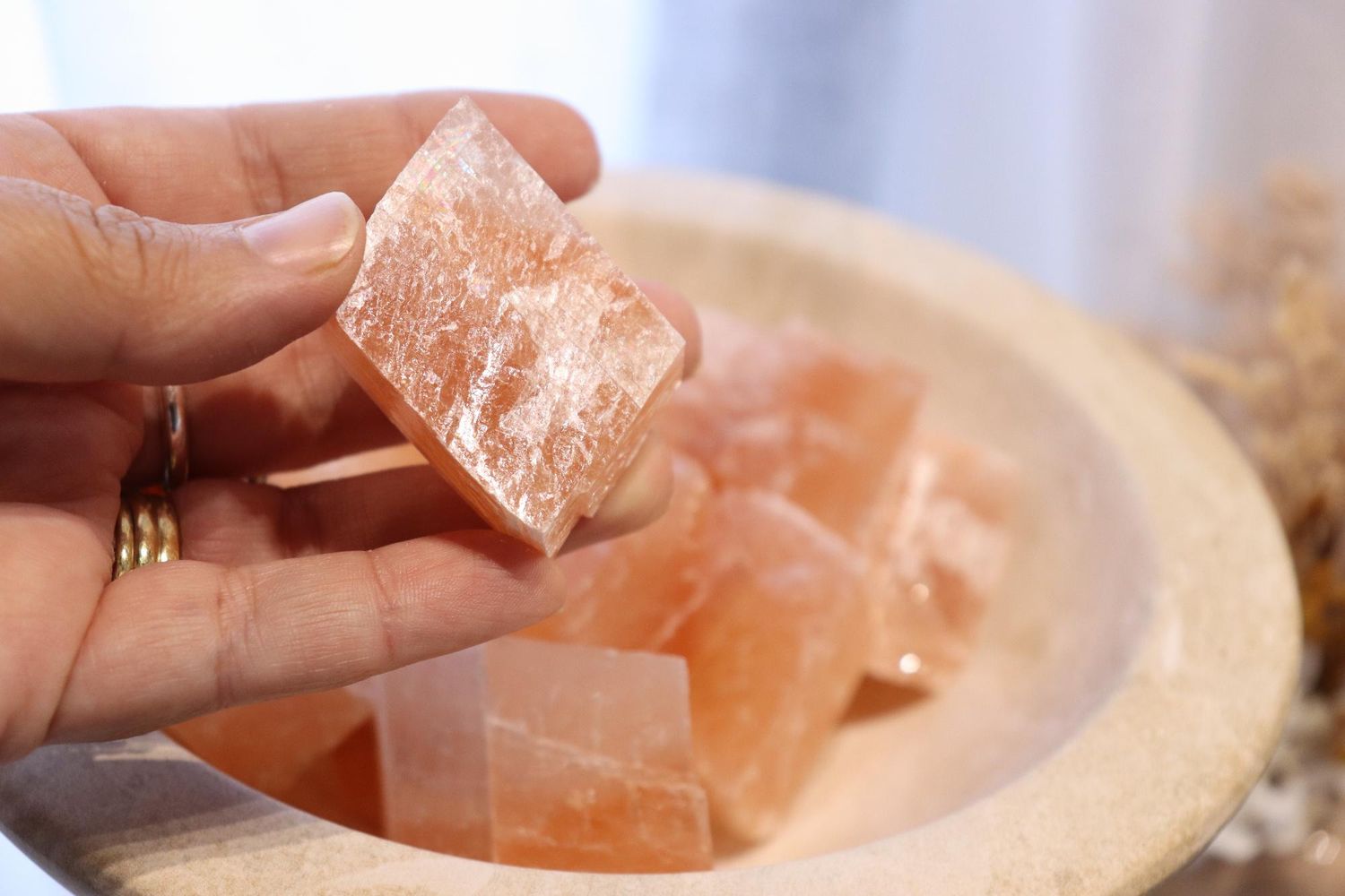 Calcite Rhomb / Optical Orange