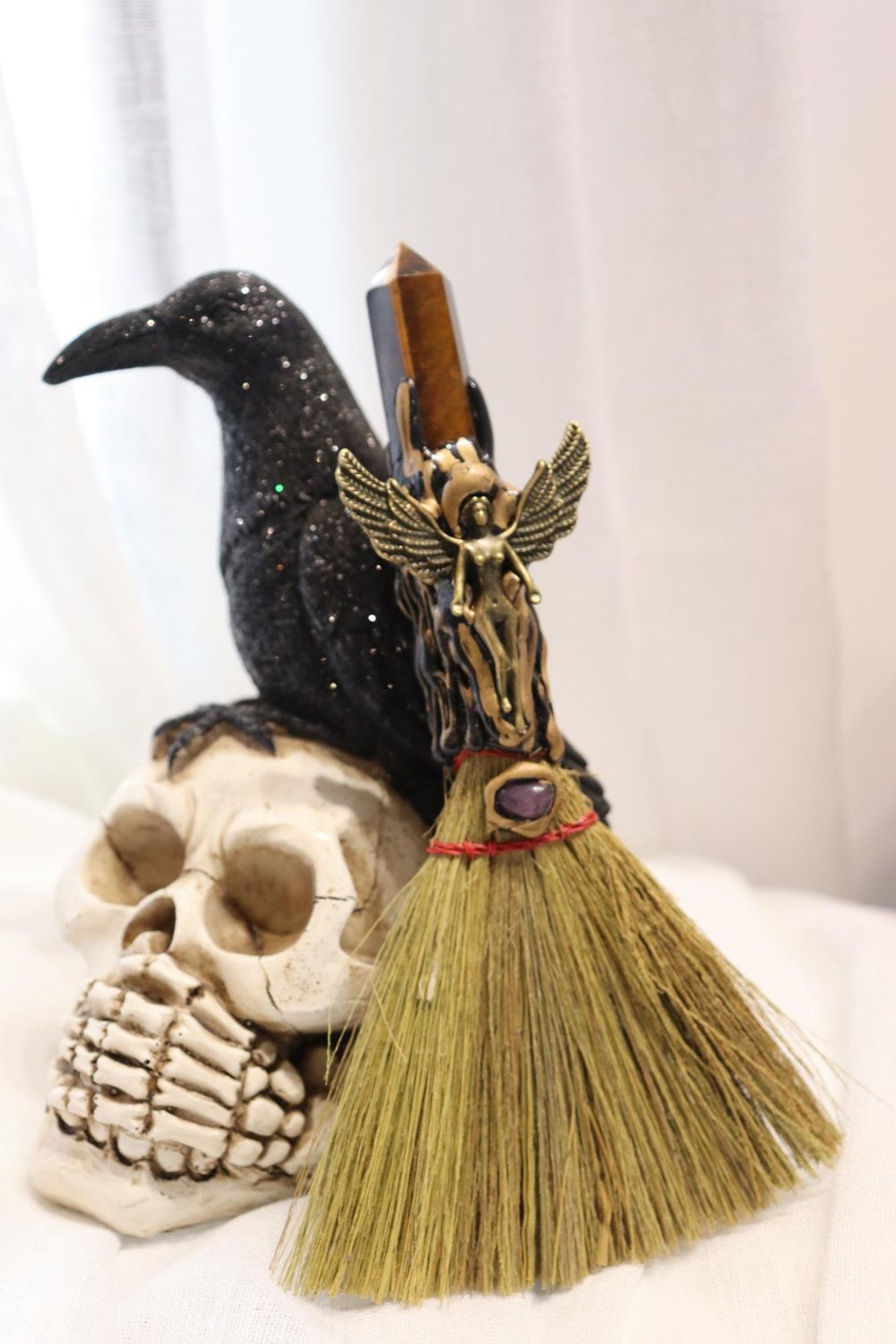 Tiger Eye Broom