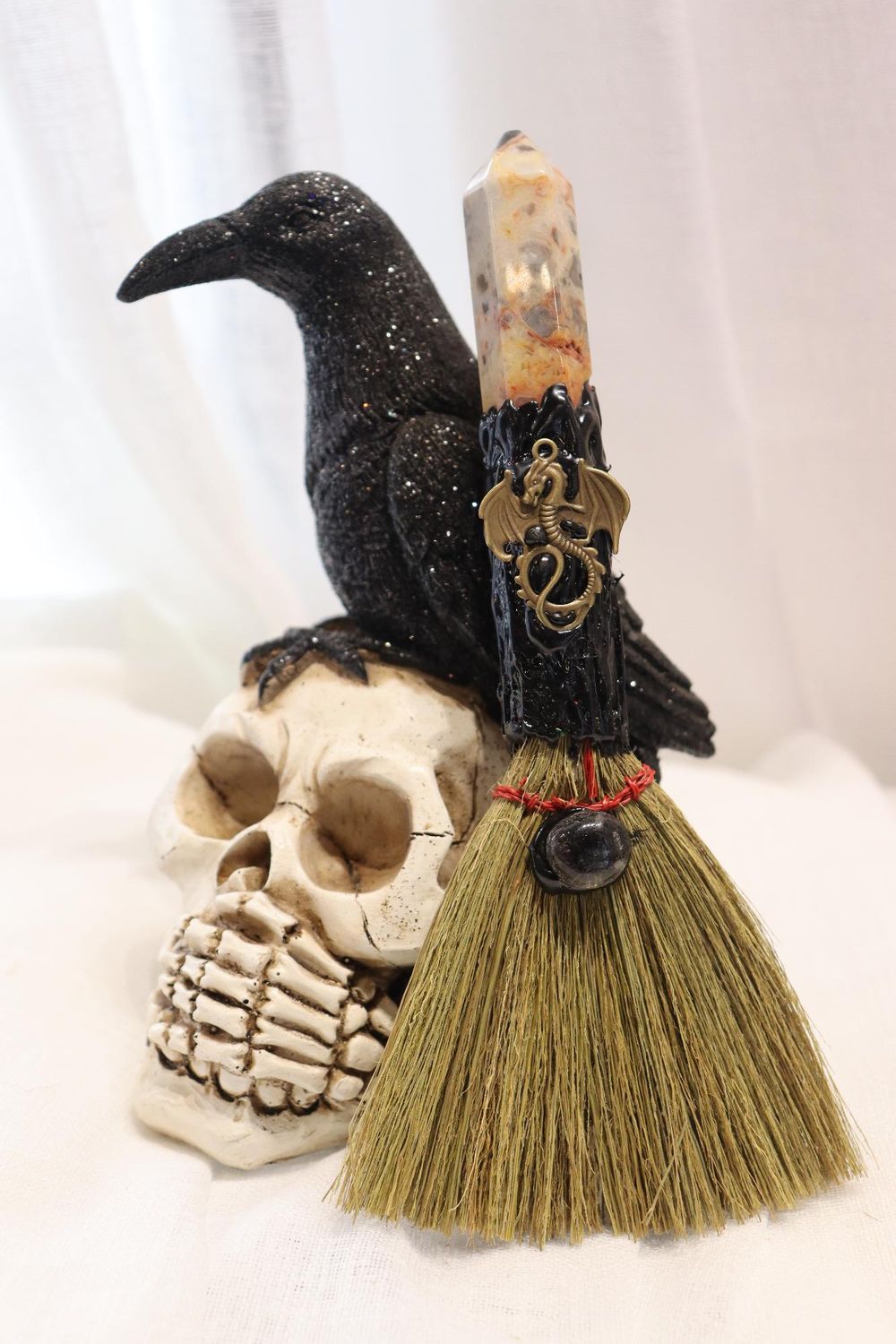 Crazy Lace Agate Broom