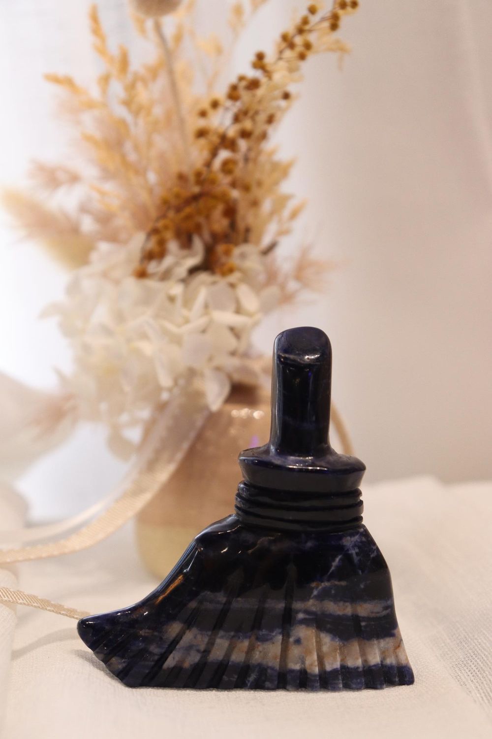 Sodalite Broom Carving | Dark