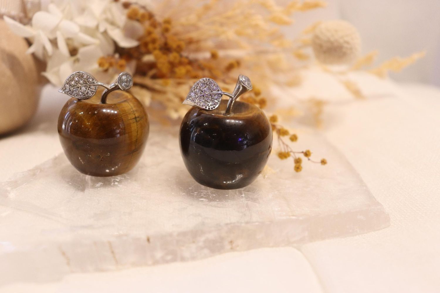 Tiger Eye Apple