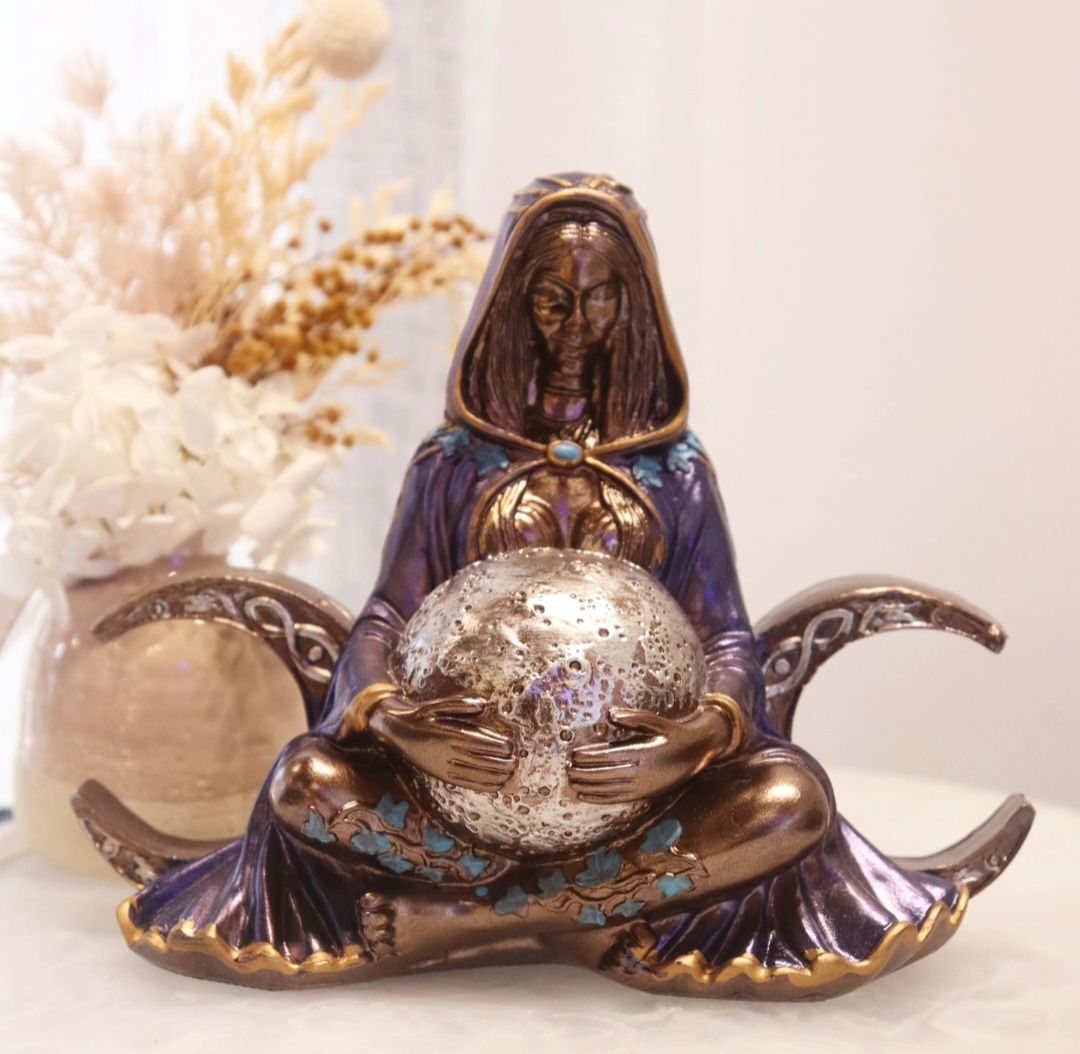 Three Phase Moon Goddess