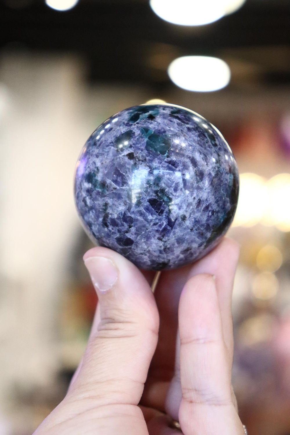 Iolite Emerald | Sphere