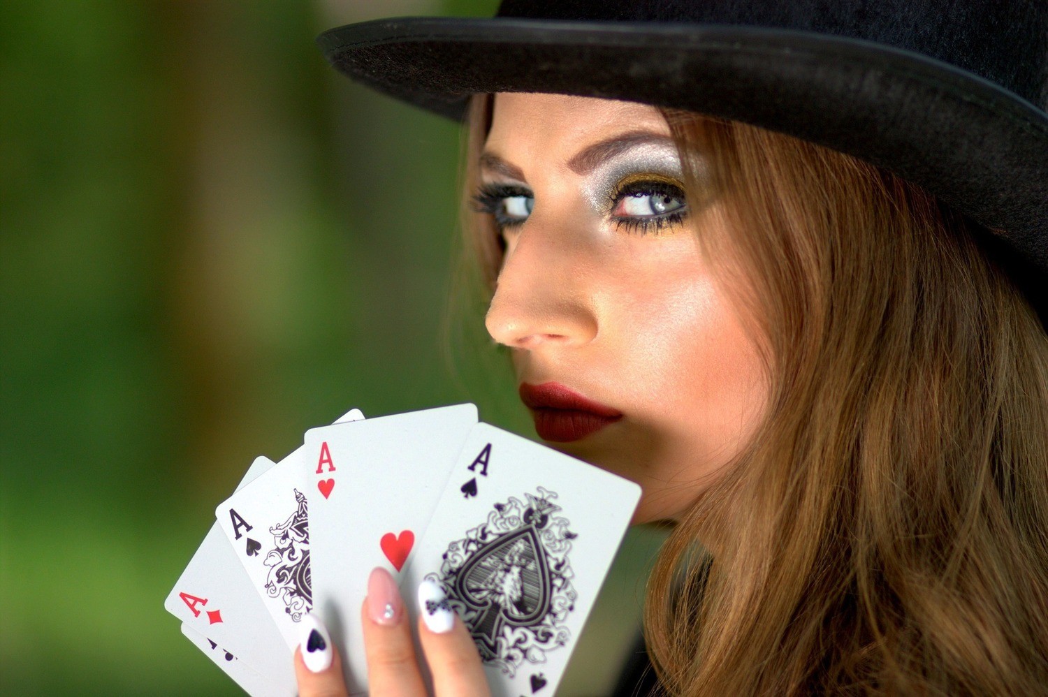 Secret Edge To Pro Poker Playing