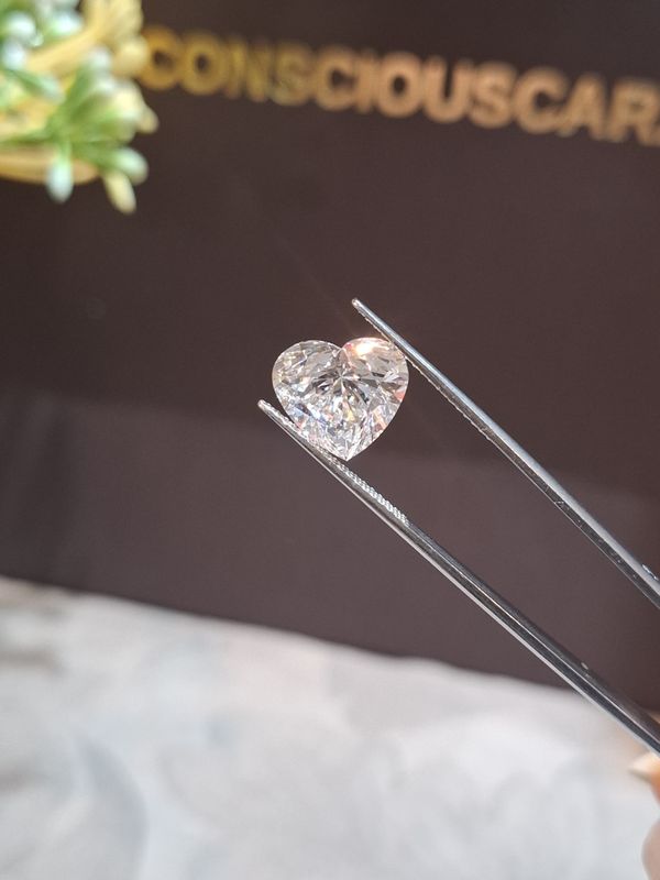 2ct Heart Cut (D-E-F)