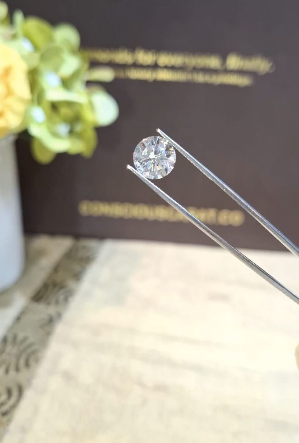 3ct Round Brilliant Cut (D-E-F)