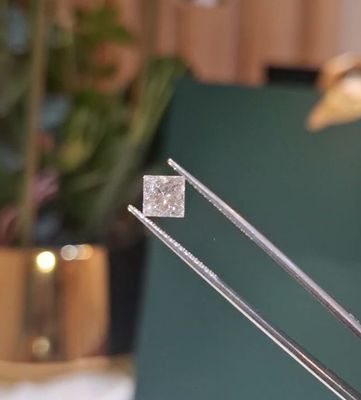 0.5ct Princess Cut (D-E-F)