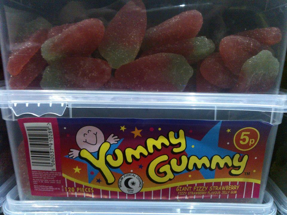 Yummy Gummy Giant Fizzy Strawberry 5p