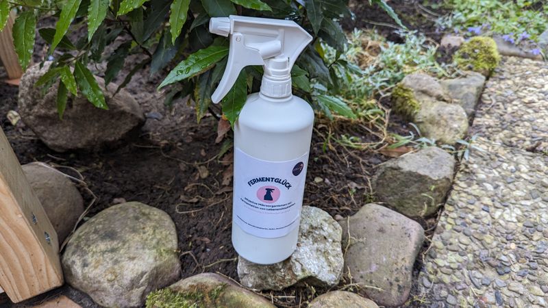Effektive Mikroorganismen (EM) in der Sprühflasche (1 Liter)