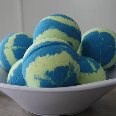 BATH BOMBS
