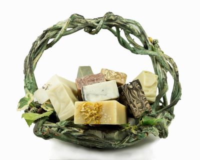 The Benefits of Cold-Processed Soap and the Difference from Detergent-Based Bar Soap