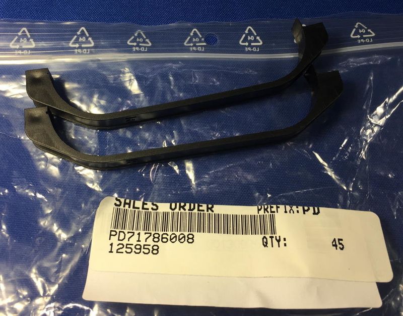 Mistral Double Hose Regulator Hose Clamps ( 2 pc )