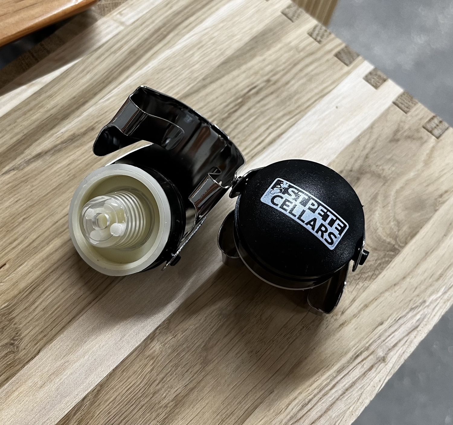 SPC Champagne Stopper