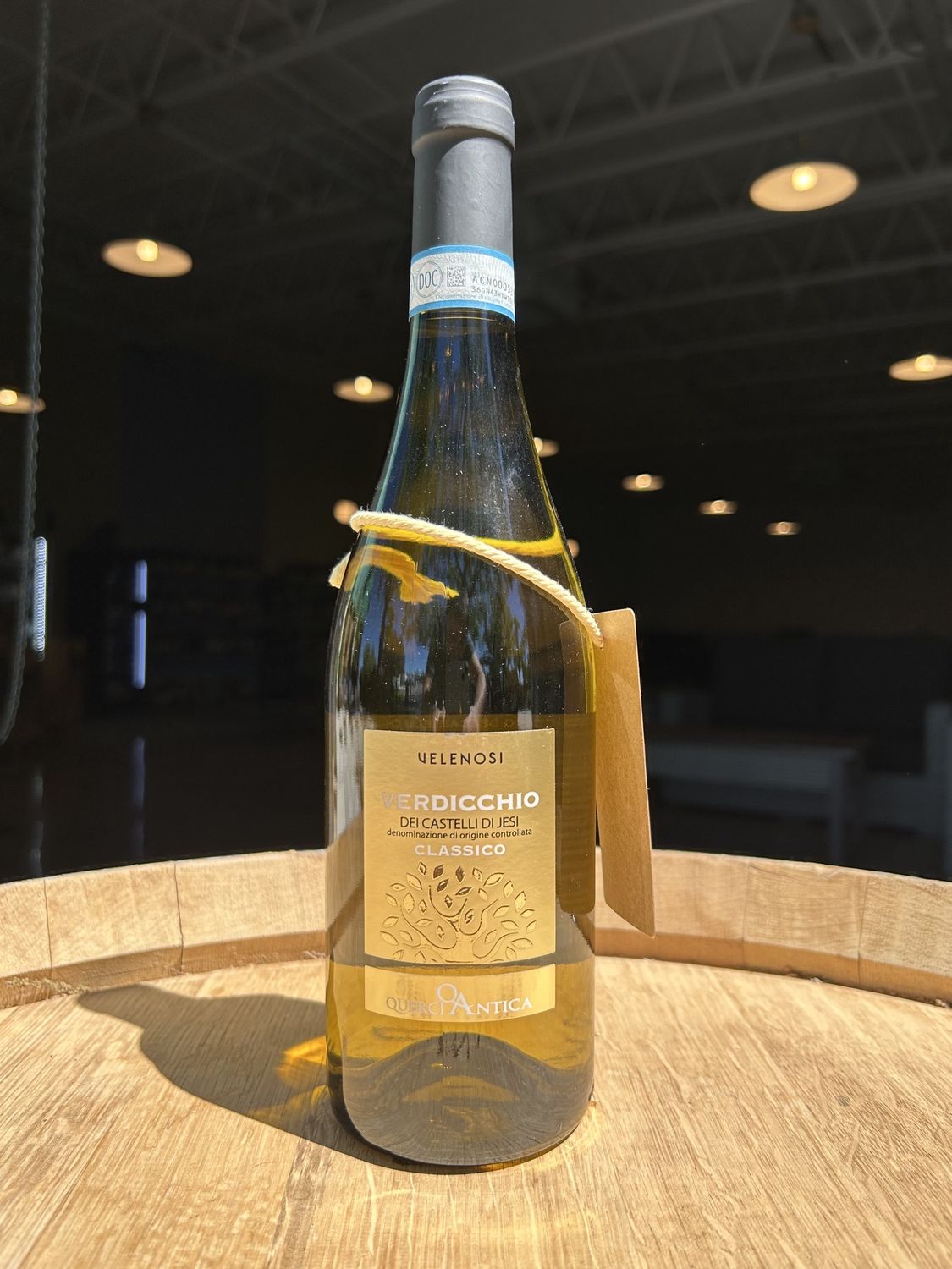 2022 Velenosi, Verdicchio dei Castelli di Jesi Classico, Marche, Italy