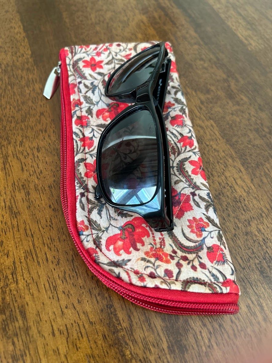 Sun glass pouch