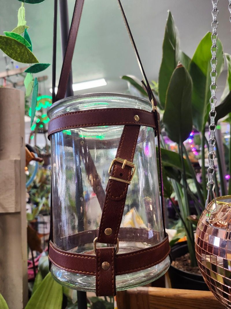 HANGING GLASS POT 6&quot; - BELT STRAPS