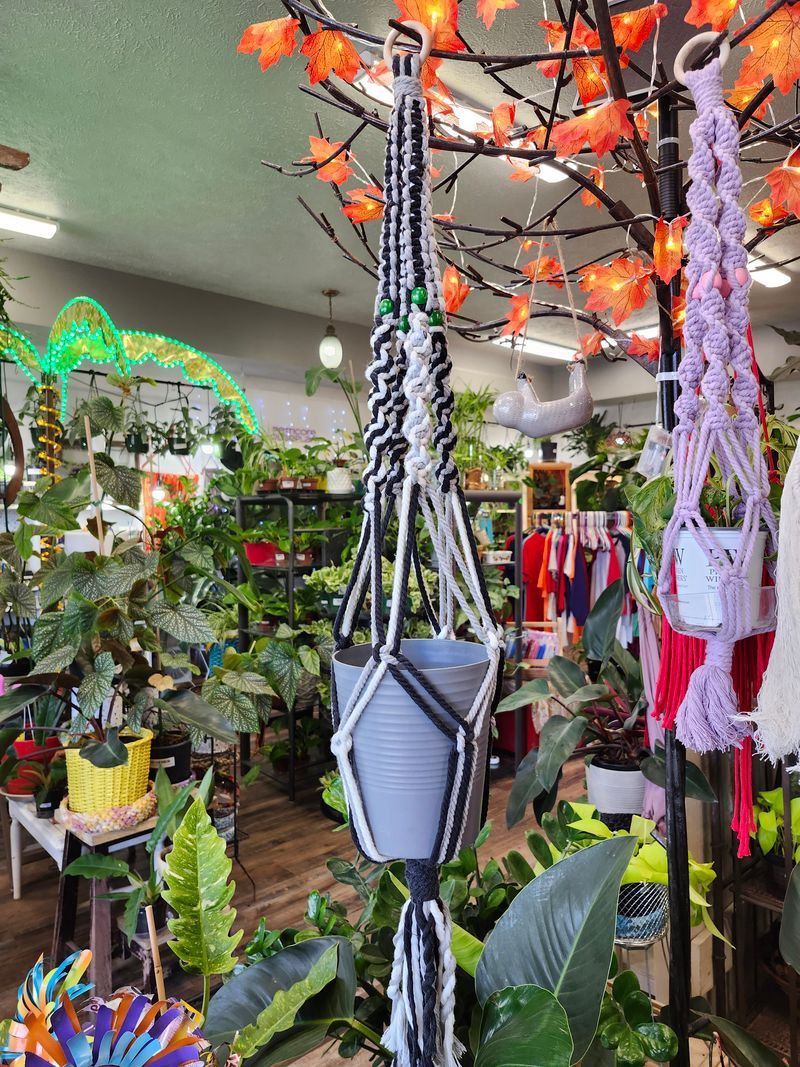 MACRAME PLANT HANGER 40&quot; - BLACK &amp; WHITE