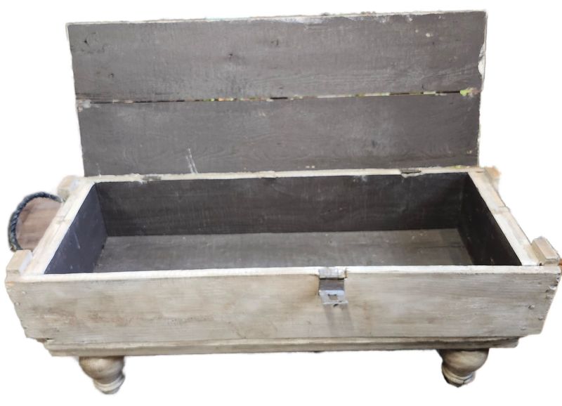 WOOD TRUNK 14X37&quot; W/HANDLES