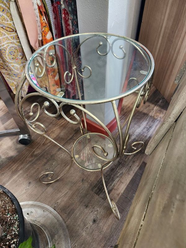 METAL PLANT STAND W/GLASS - 13X25&quot;
