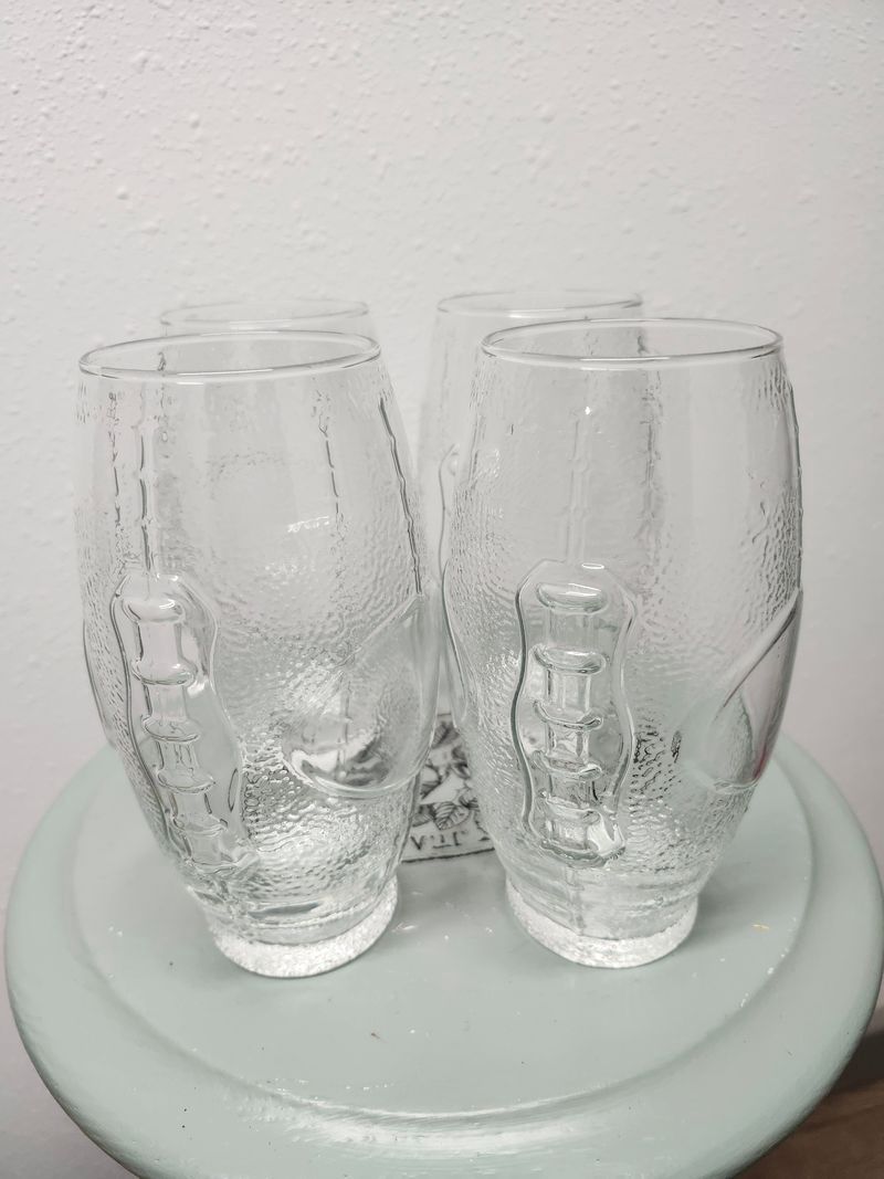 GLASS FOOTBALL MUGS 7&quot; - CLEAR