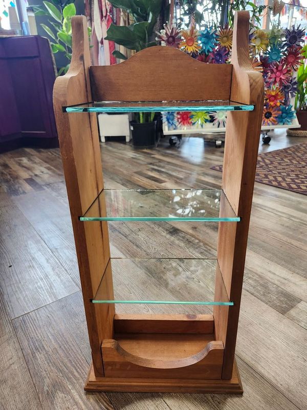 WOOD SHELF W/ GLASS 2&#39;