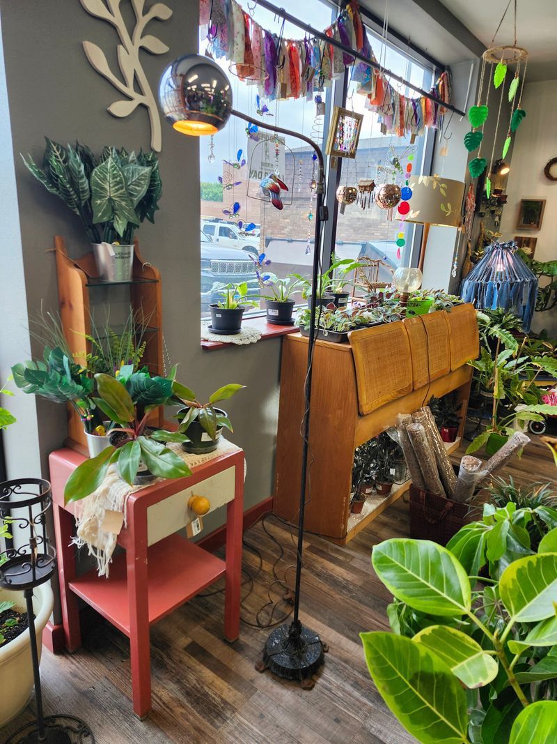FLOOR LAMP 6&#39; - VINTAGE