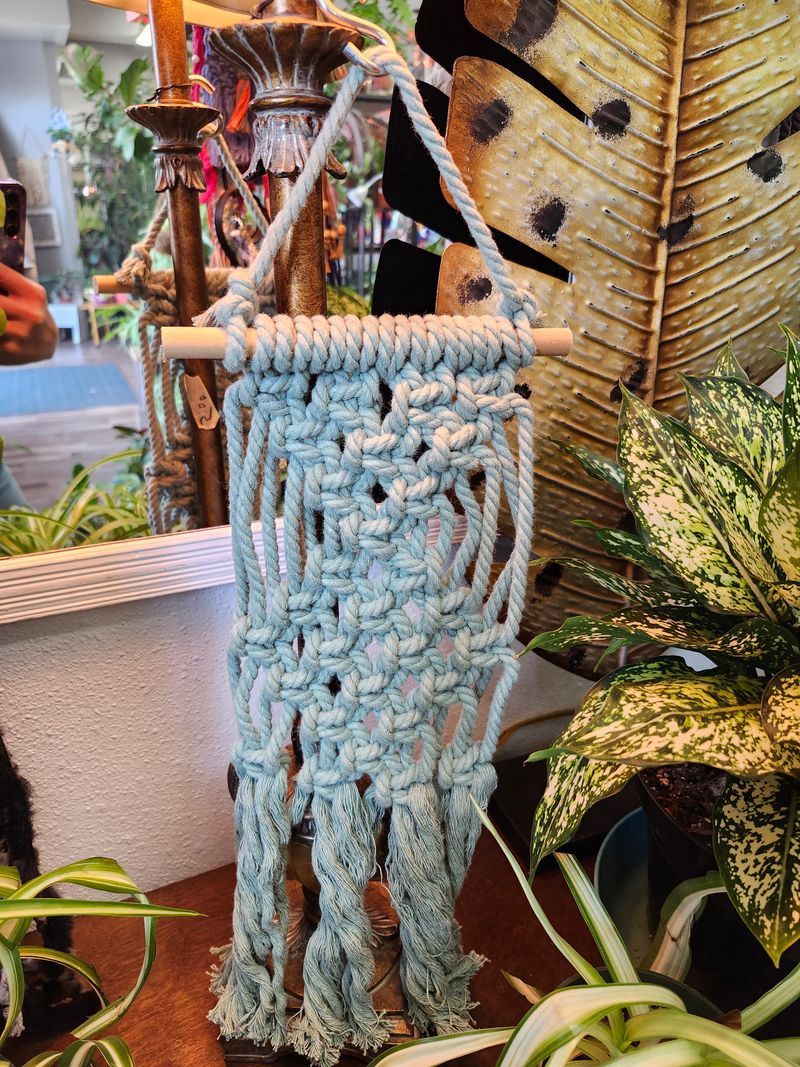 MACRAME WALL ART 20&quot; - LT GREEN