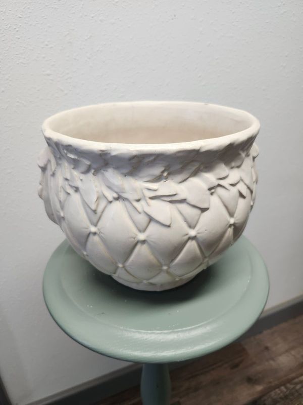 CERAMIC POT 9&quot; - WHITE MCCOY
