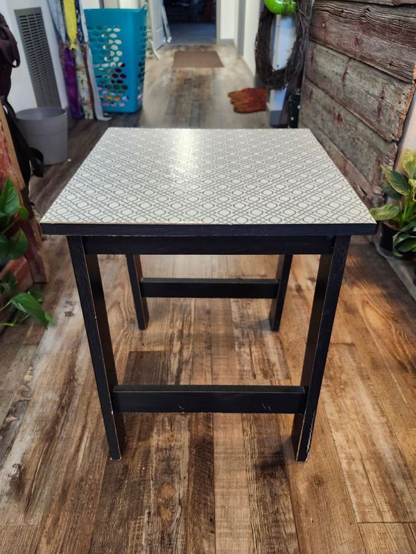 TABLE 16X20&quot; - GOLD/BLACK