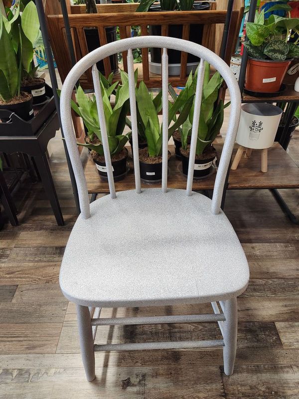 ANTIQUE CHAIR - GLITTER