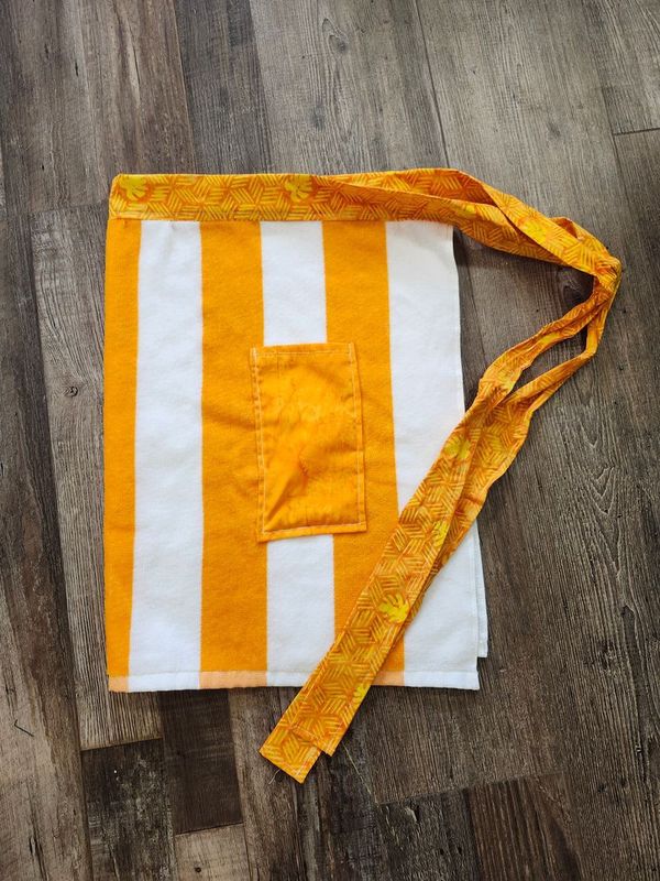 HANDMADE APRON - UPCYCLE