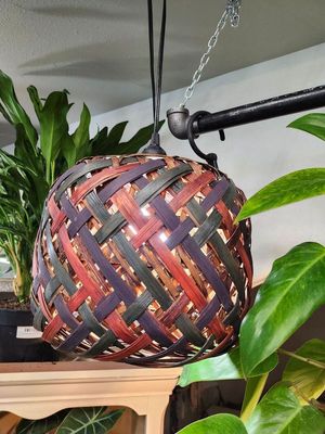 HANGING WICKER LAMP -RGB