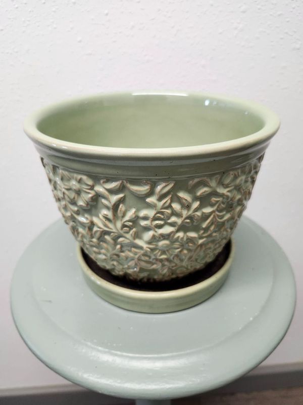 CERAMIC POT 8&quot; W/DRAIN - GREEN FILIGREE