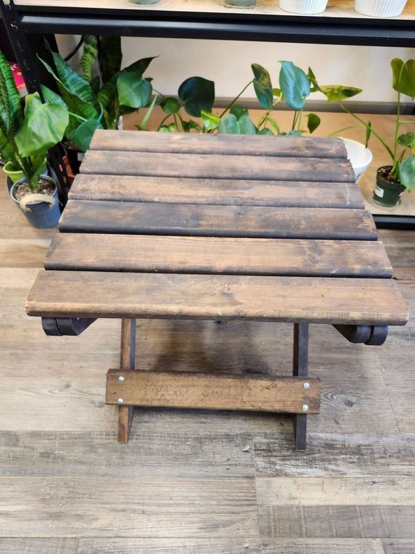 FOLDABLE WOOD SLAT TABLE 16X19&quot;