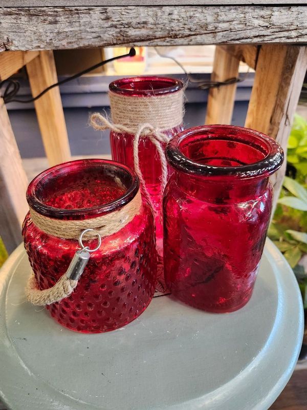 GLASS JAR - RED