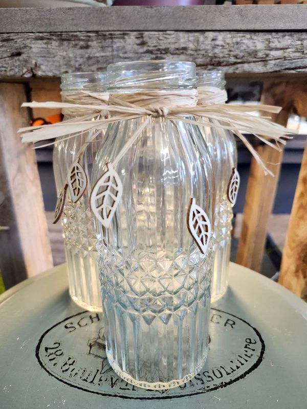 GLASS VASE - RAFFIA LEAF
