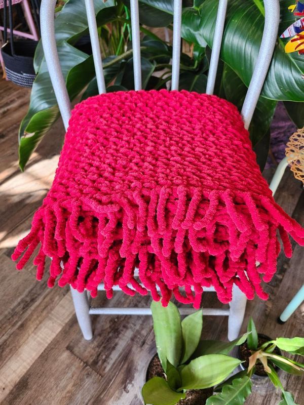 CROCHET LAP BLANKET &quot;RED FRINGE&quot;
