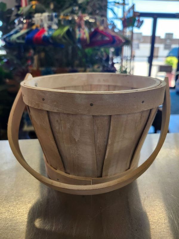 BASKET W/HANDLE 7&quot; - CREAM