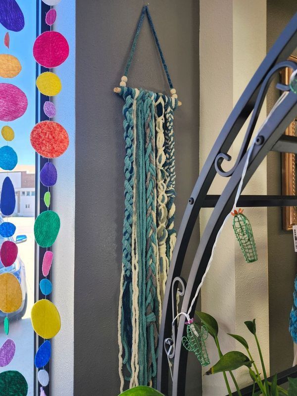 YARN WALL ART - TURQUOISE