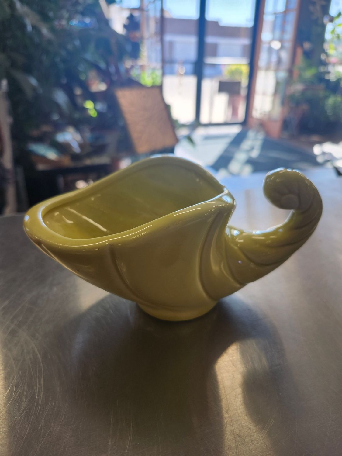 CORNUCOPIA POT - YELLOW